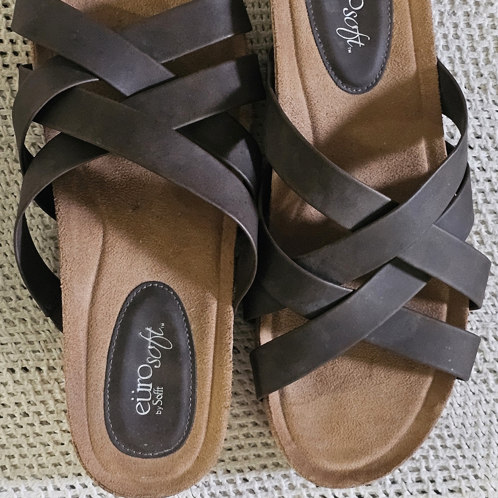 Sofft Espresso Crisscross Sandals